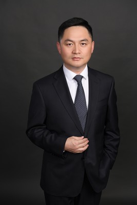 唐春林  党委委员、委派总会计师