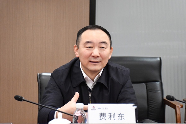 费利东讲话.jpg