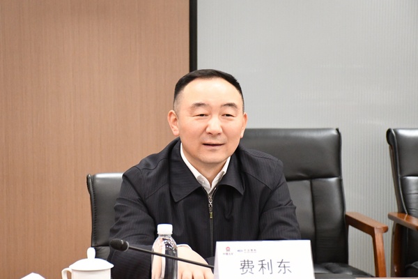 费利东讲话.jpg