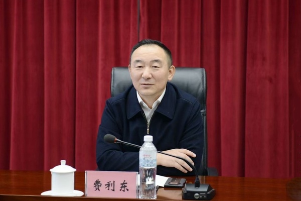 费利东讲话.jpg